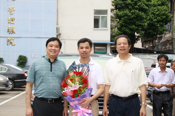 2_缩小大小.jpg